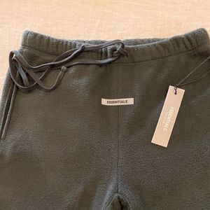 Fear of God: Essentials Fleece Sweatpants